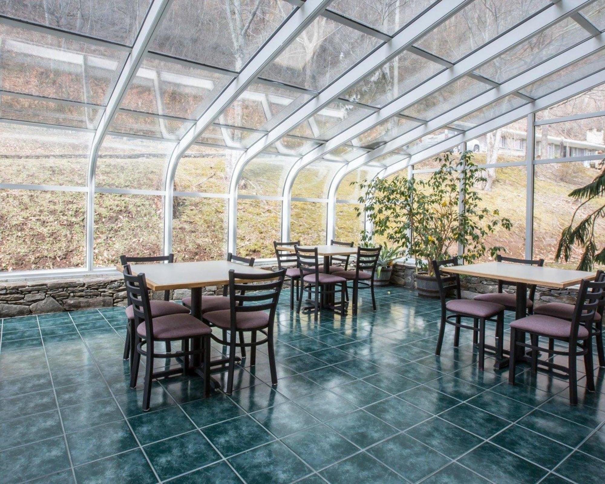 Super 8 By Wyndham Cherokee Exteriér fotografie